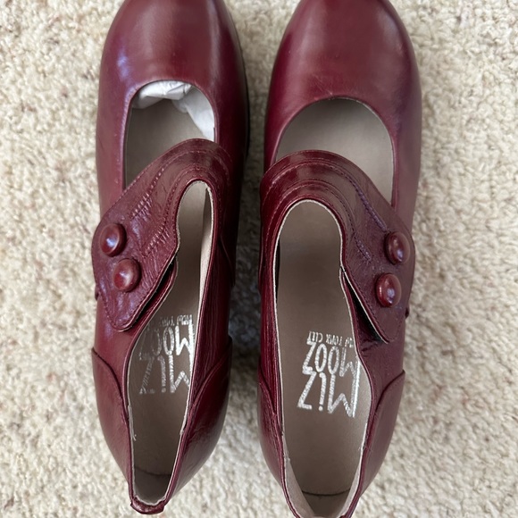 ✨Miz Mooz “Fiddle” Mary Janes – Ruby Red Perfection! ✨ EU 42 (US 10.5–11) - Picture 2 of 9